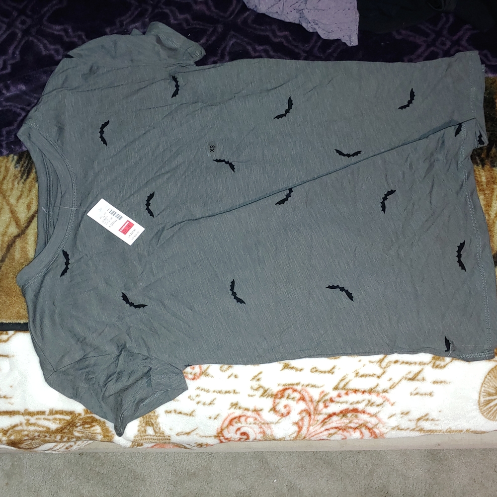 Maurices Charcoal Bat Pattern Tee